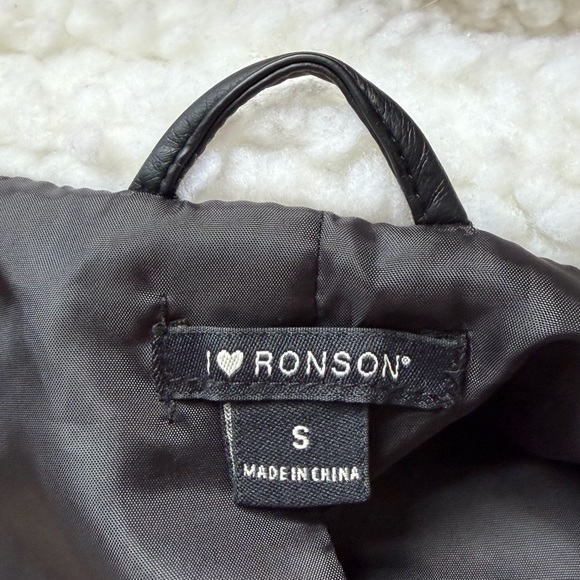 I ❤️ Ronson Black Faux Leather/White Faux Fur Moto Style Jacket Women’s Sz Small - Picture 11 of 15